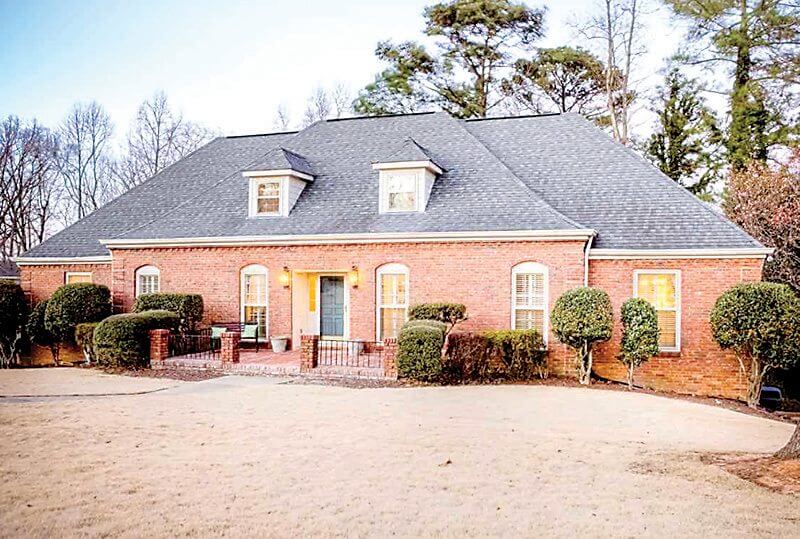 In Vestavia Hills, almost 600 homes sold for an average of $419,416.