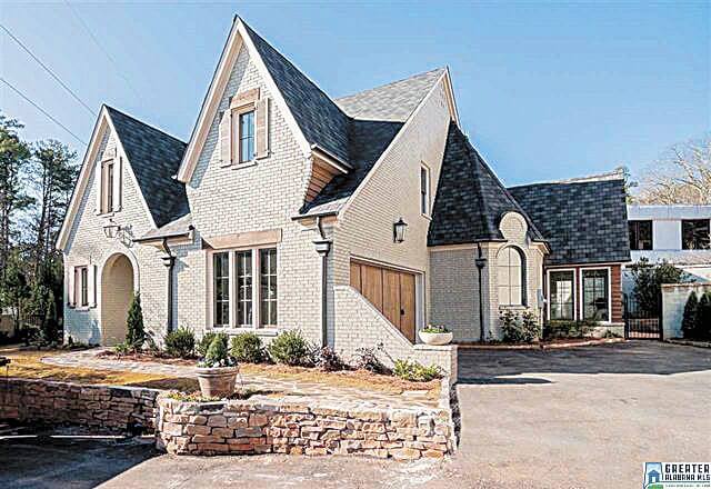 Birmingham-area builders with houses in the parade include Kadco Homes.