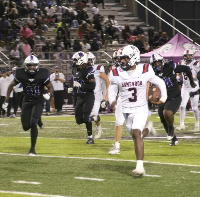 Kaleb Carson runs for a 47-yard touchdown to lift Homewood over Parker, 35-28, Friday, October 17